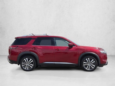 2022 Nissan Pathfinder Platinum 4WD