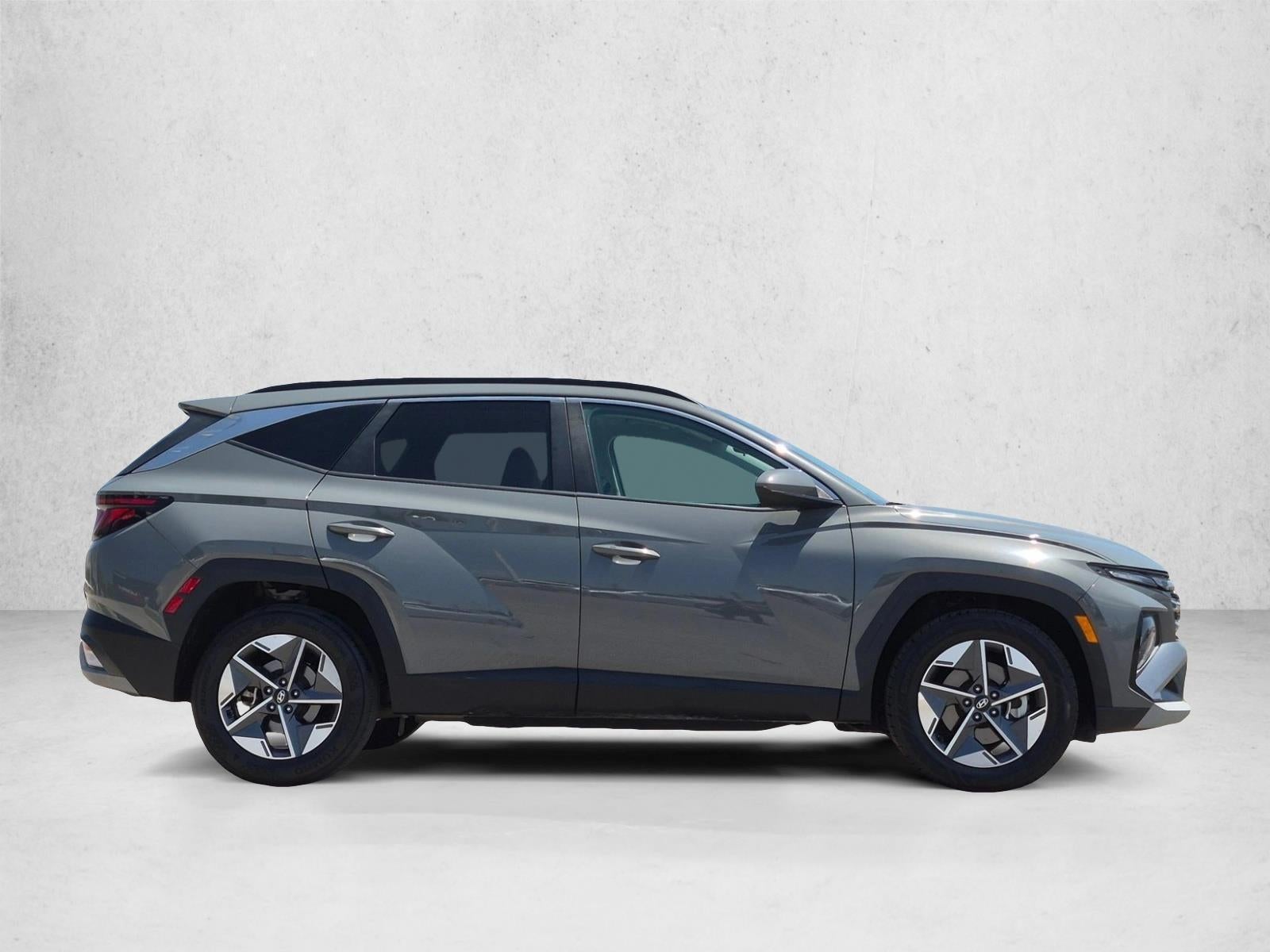2025 Hyundai TUCSON SEL FWD