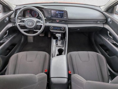 2022 Hyundai ELANTRA SEL IVT