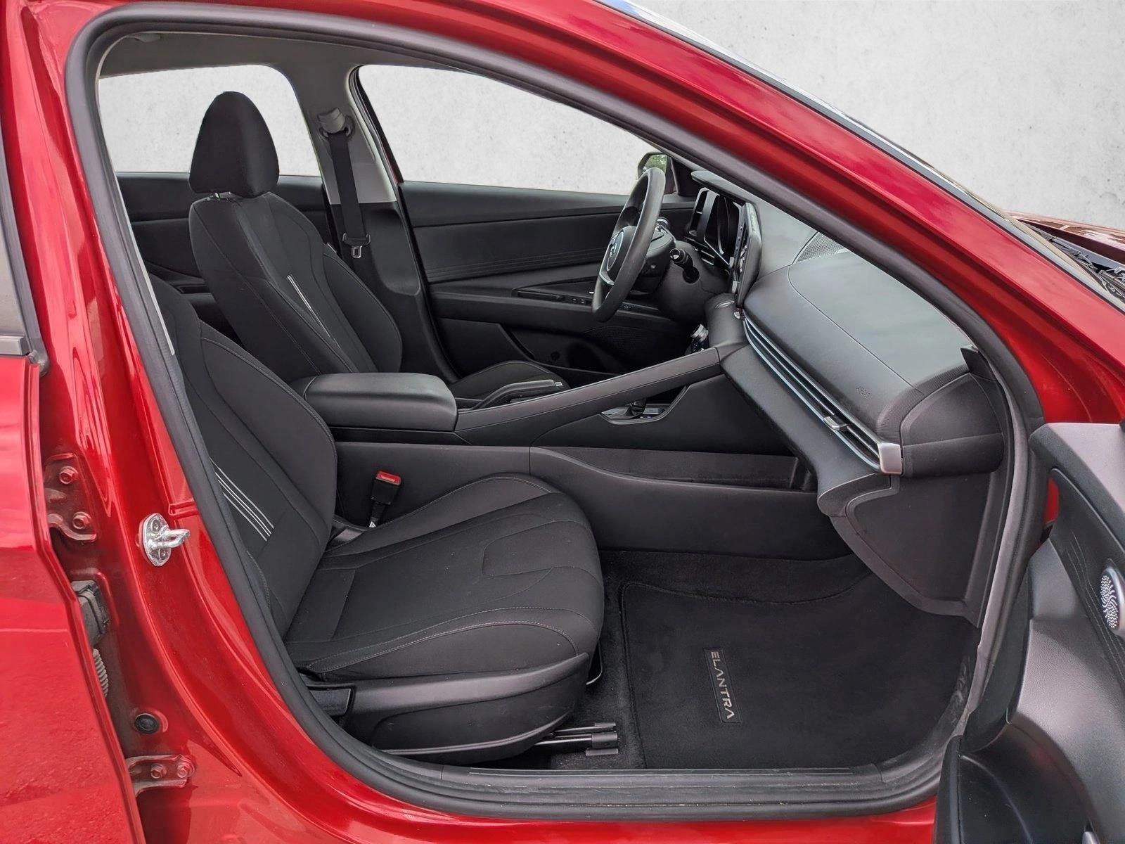2022 Hyundai ELANTRA SEL IVT