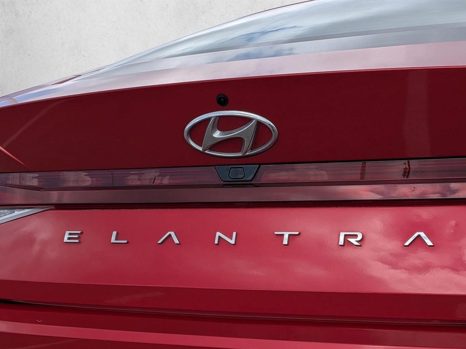 2022 Hyundai ELANTRA SEL IVT