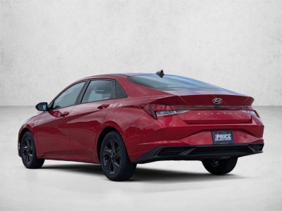 2022 Hyundai ELANTRA SEL IVT