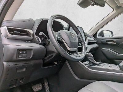 2022 Toyota Highlander Hybrid Bronze Edition AWD (Natl)