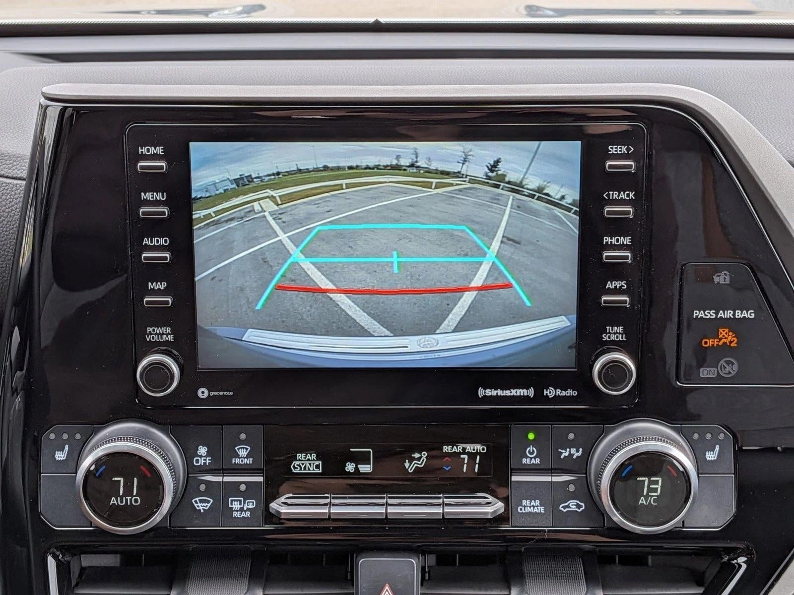 2022 Toyota Highlander Hybrid Bronze Edition AWD (Natl)