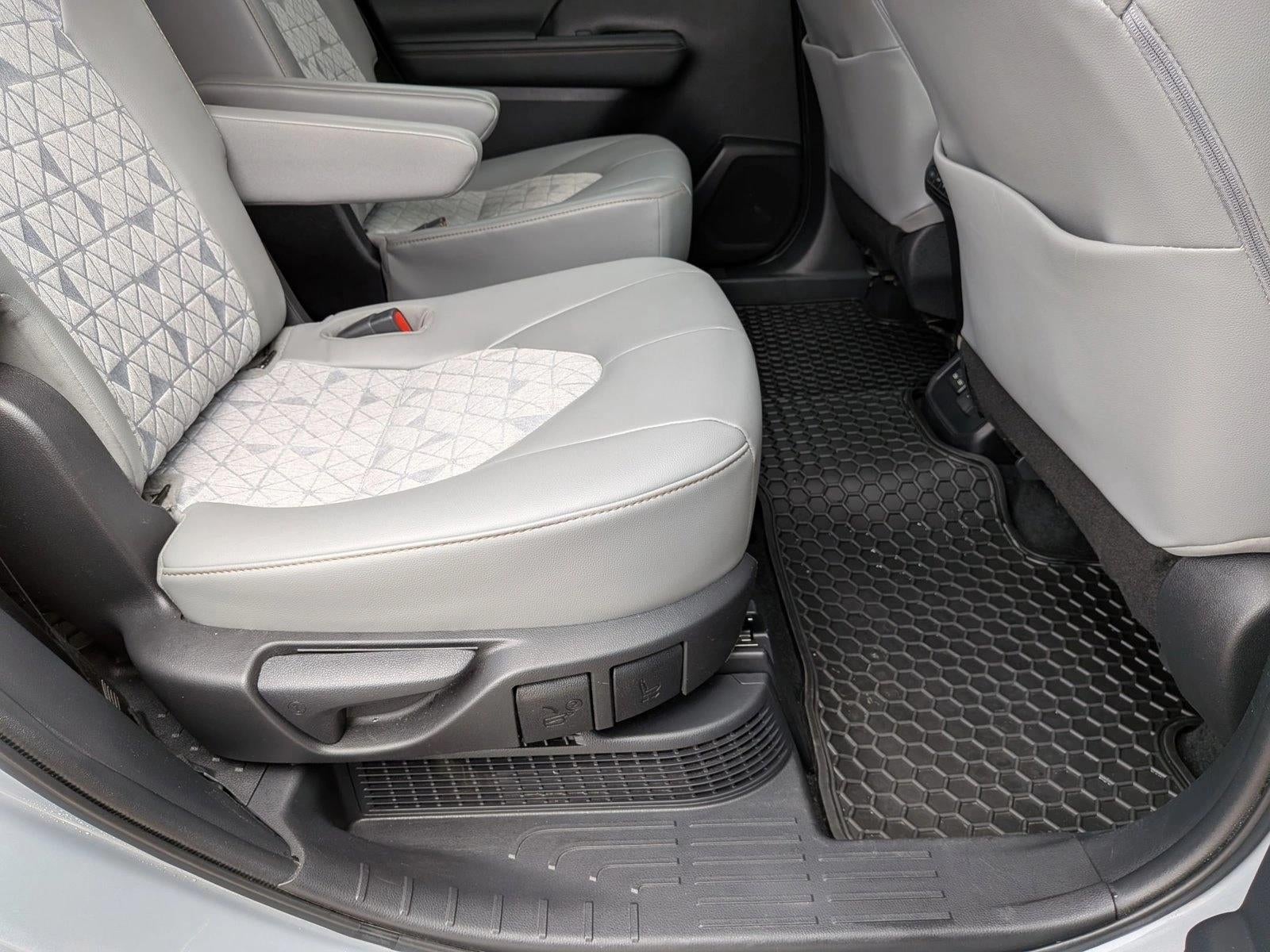 2022 Toyota Highlander Hybrid Bronze Edition AWD (Natl)