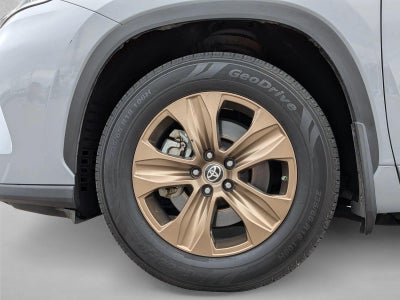 2022 Toyota Highlander Hybrid Bronze Edition AWD (Natl)