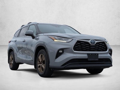 2022 Toyota Highlander Hybrid Bronze Edition AWD (Natl)