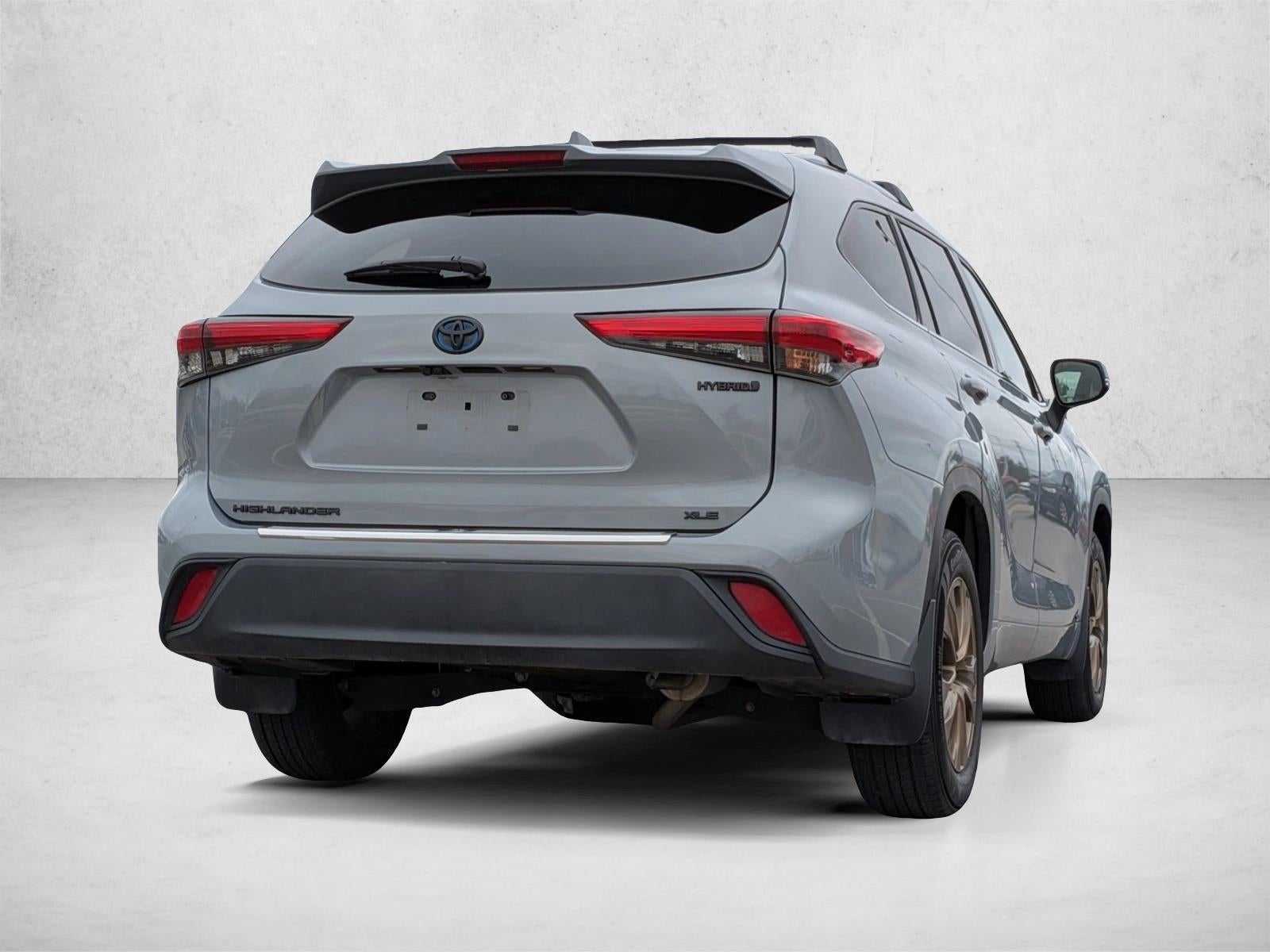 2022 Toyota Highlander Hybrid Bronze Edition AWD (Natl)