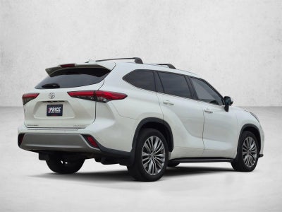 2021 Toyota Highlander Platinum FWD (Natl)