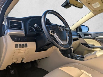 2017 Toyota Highlander XLE V6 AWD (Natl)