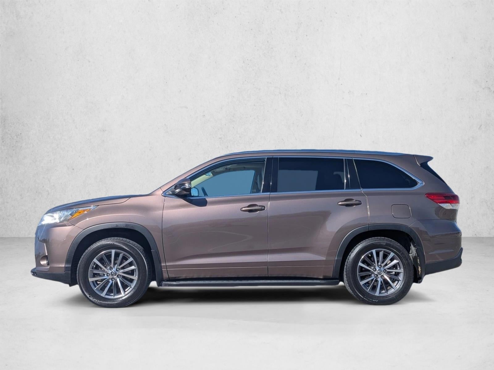 2017 Toyota Highlander XLE V6 AWD (Natl)