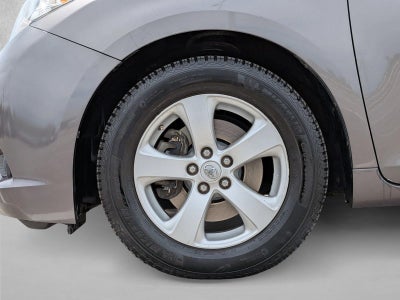 2017 Toyota Sienna LE FWD 8-Passenger (Natl)