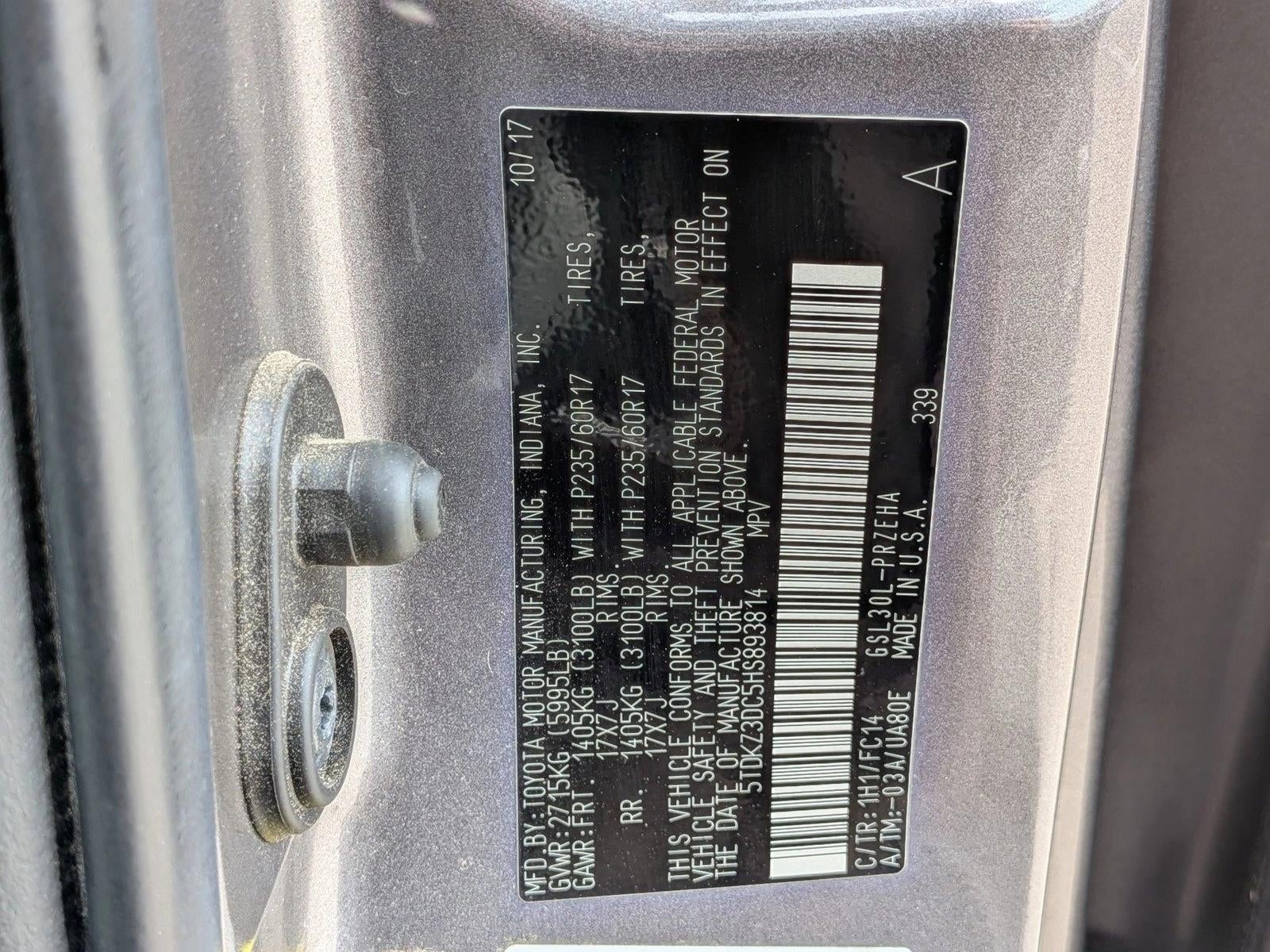 2017 Toyota Sienna LE FWD 8-Passenger (Natl)