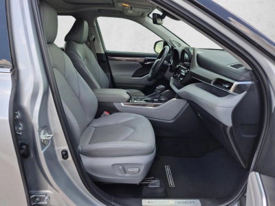 2022 Toyota Highlander Hybrid Limited FWD (Natl)