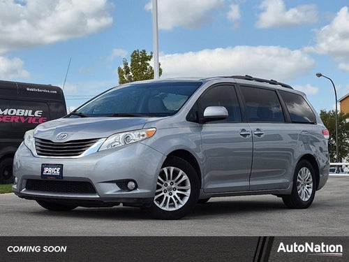 2014 Toyota Sienna 5dr 8-Pass Van V6 XLE FWD (Natl)