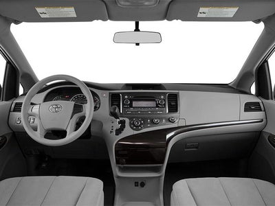 2014 Toyota Sienna 5dr 8-Pass Van V6 XLE FWD (Natl)