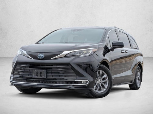 2021 Toyota Sienna XLE FWD 8-Passenger (Natl)