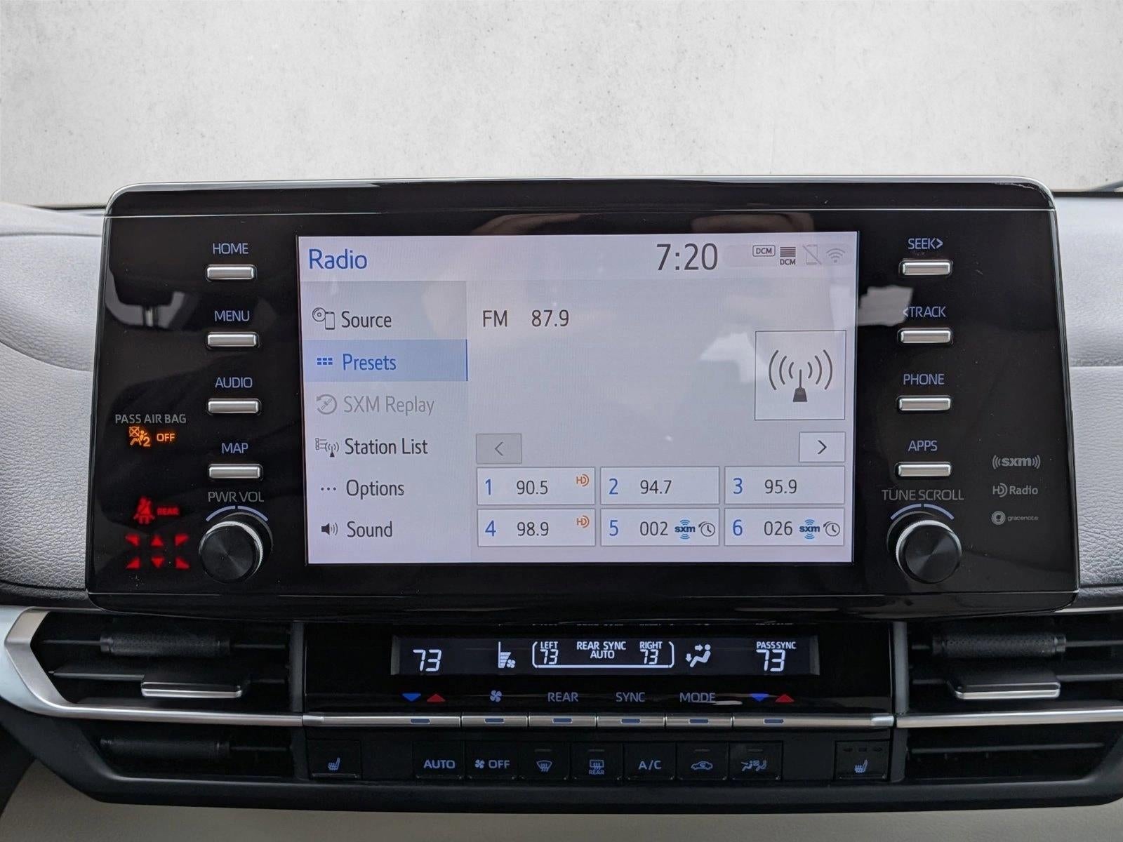 2021 Toyota Sienna XLE FWD 8-Passenger (Natl)