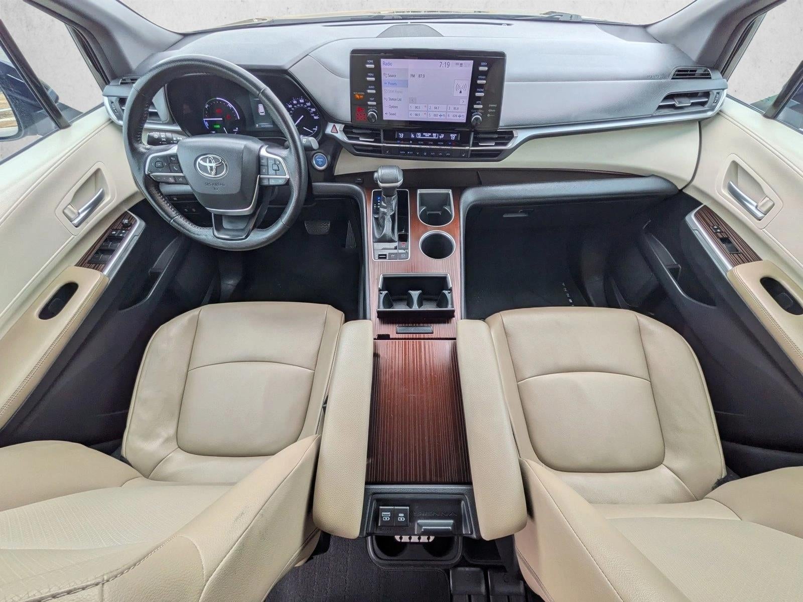 2021 Toyota Sienna XLE FWD 8-Passenger (Natl)