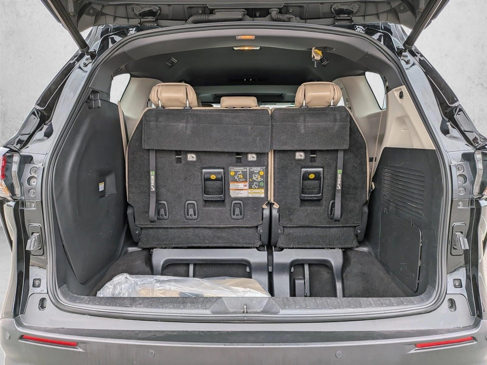 2021 Toyota Sienna XLE FWD 8-Passenger (Natl)