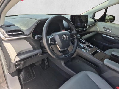 2024 Toyota Sienna XLE FWD 8-Passenger (Natl)