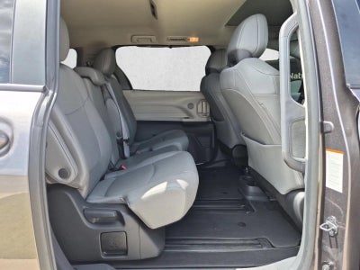 2024 Toyota Sienna XLE FWD 8-Passenger (Natl)