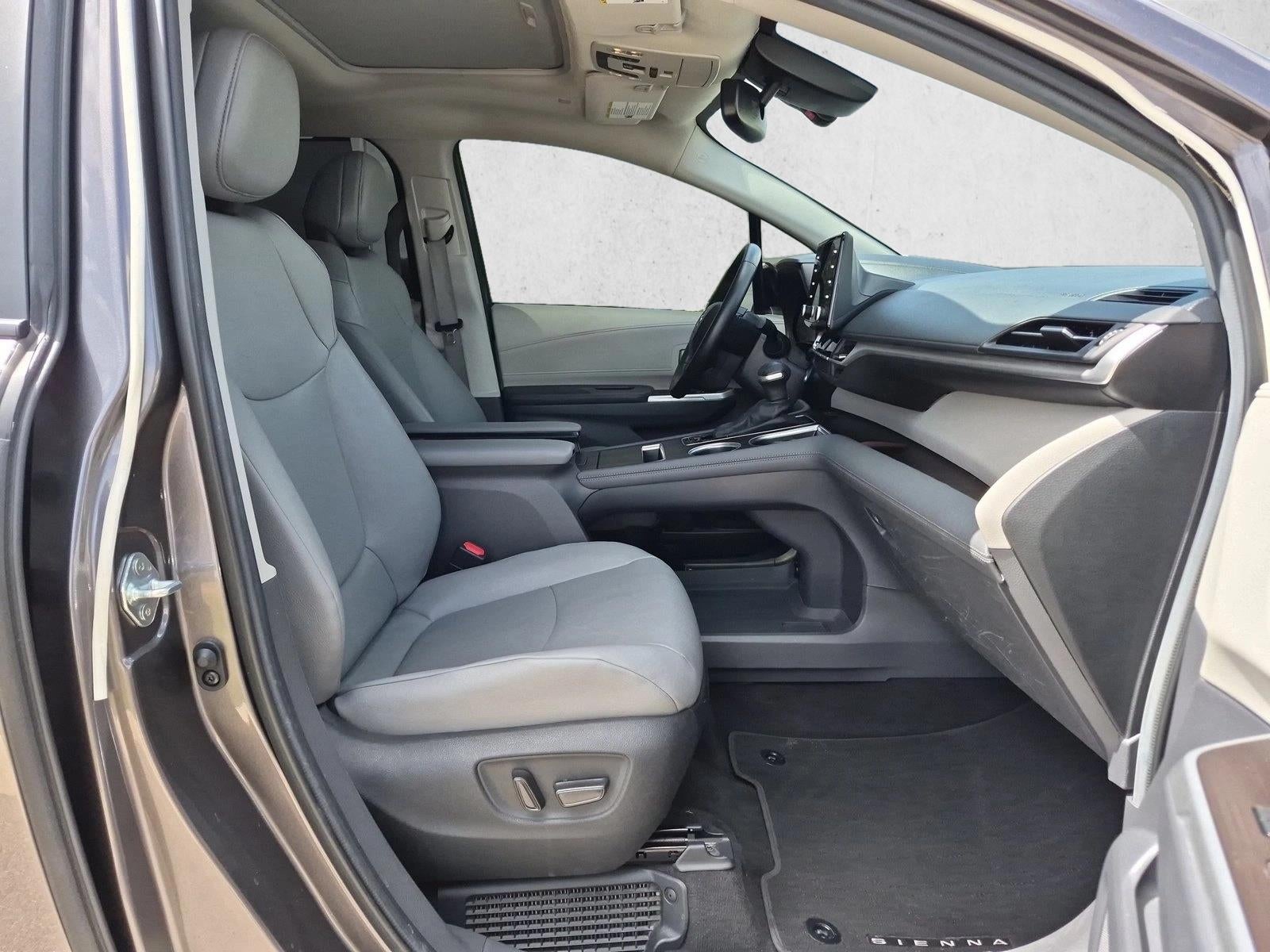 2024 Toyota Sienna XLE FWD 8-Passenger (Natl)