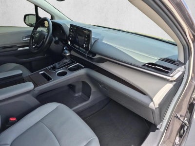 2024 Toyota Sienna XLE FWD 8-Passenger (Natl)