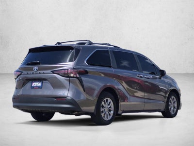 2024 Toyota Sienna XLE FWD 8-Passenger (Natl)