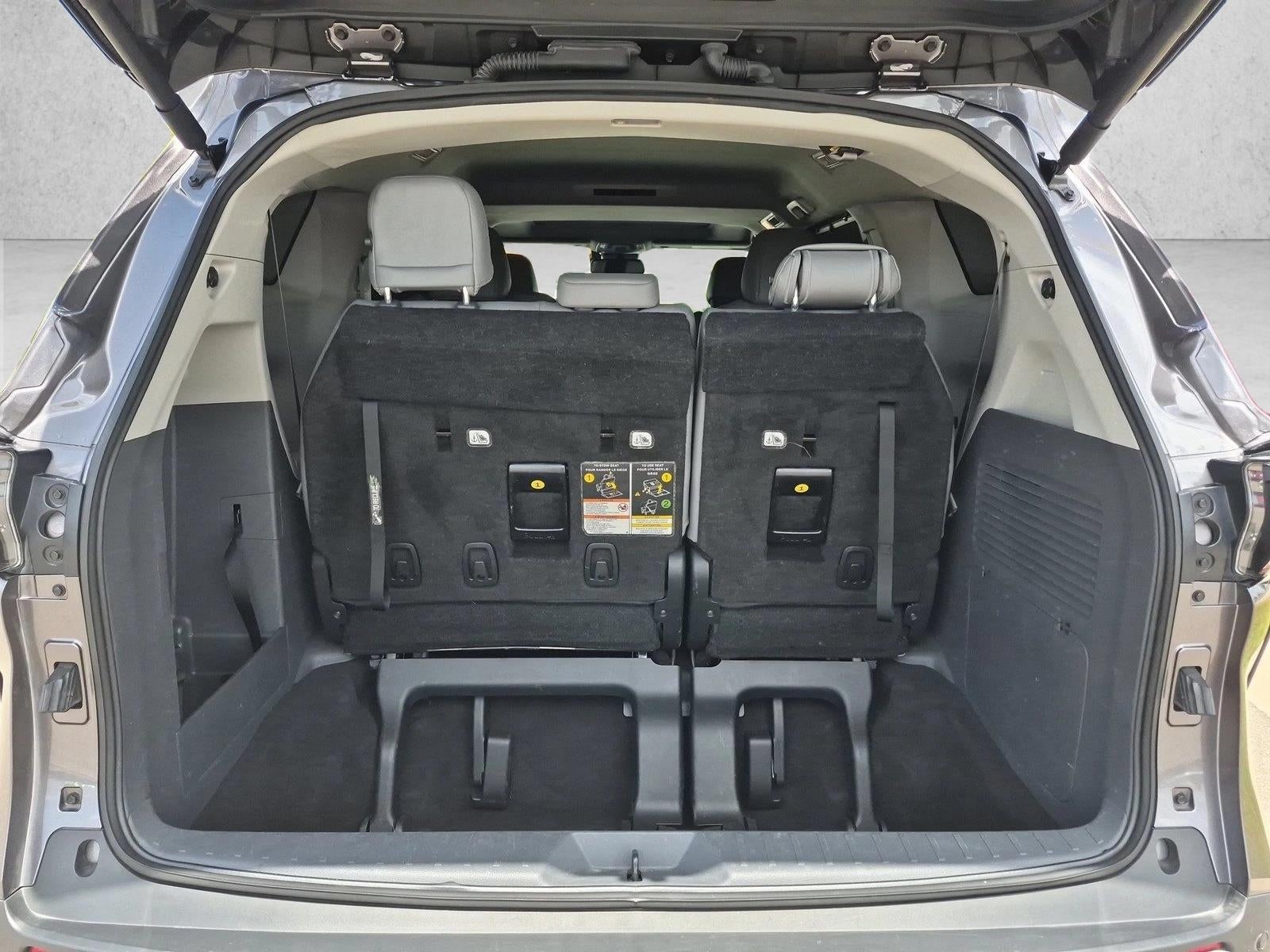 2024 Toyota Sienna XLE FWD 8-Passenger (Natl)