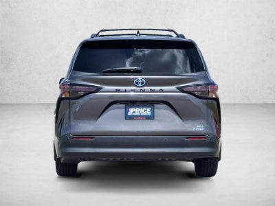 2024 Toyota Sienna XLE FWD 8-Passenger (Natl)