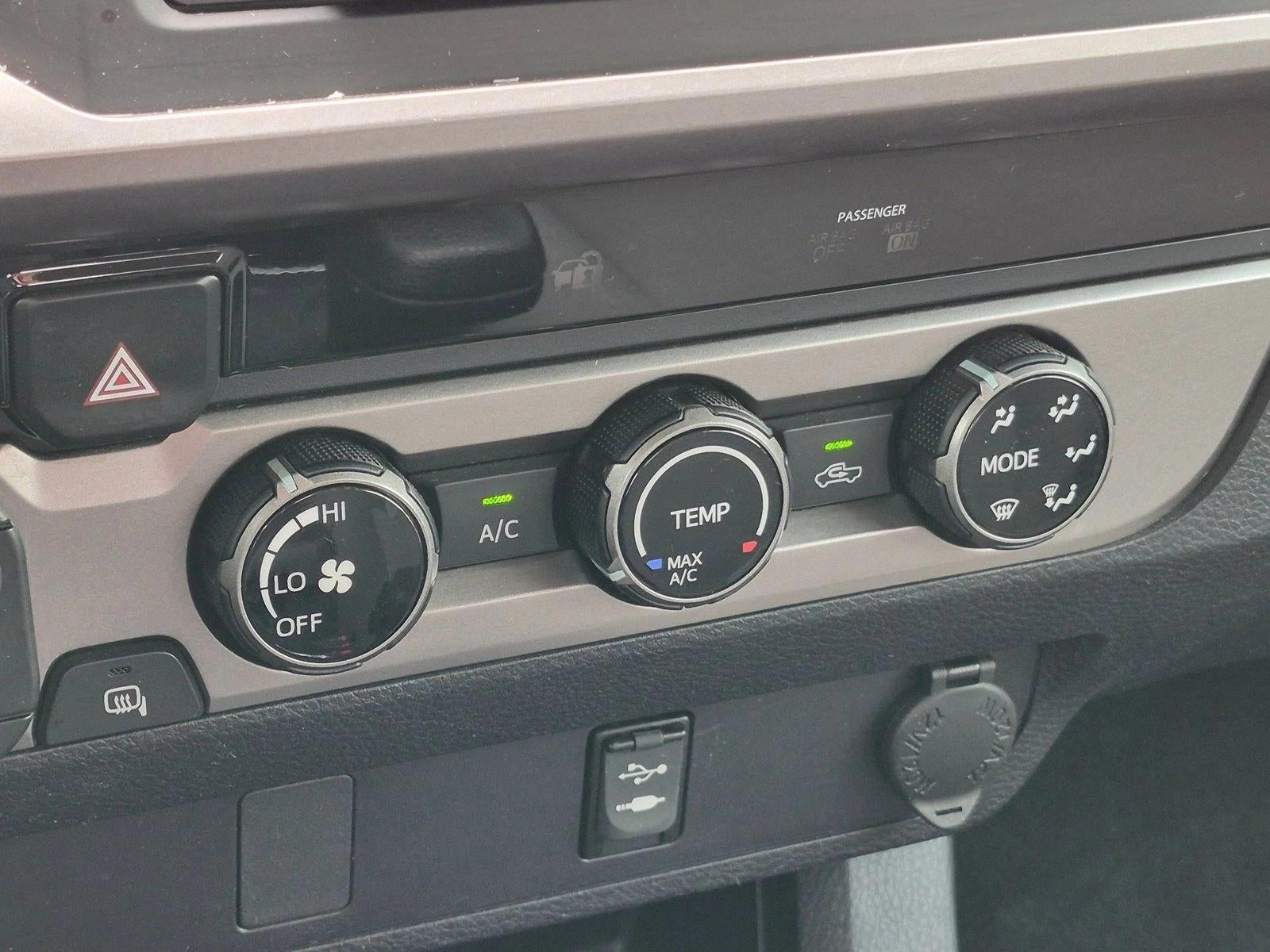2017 Toyota Tacoma SR5 Double Cab 5' Bed V6 4x2 AT (GS)