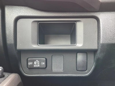 2017 Toyota Tacoma SR5 Double Cab 5' Bed V6 4x2 AT (GS)