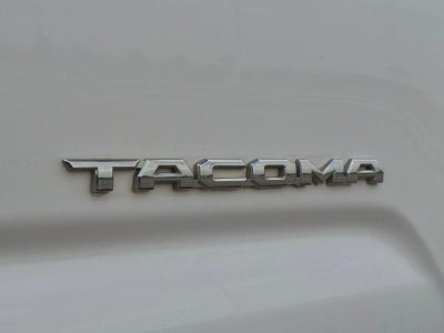 2017 Toyota Tacoma SR5 Double Cab 5' Bed V6 4x2 AT (GS)