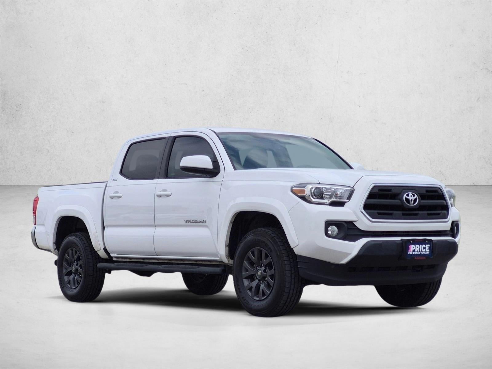 2017 Toyota Tacoma SR5 Double Cab 5' Bed V6 4x2 AT (GS)