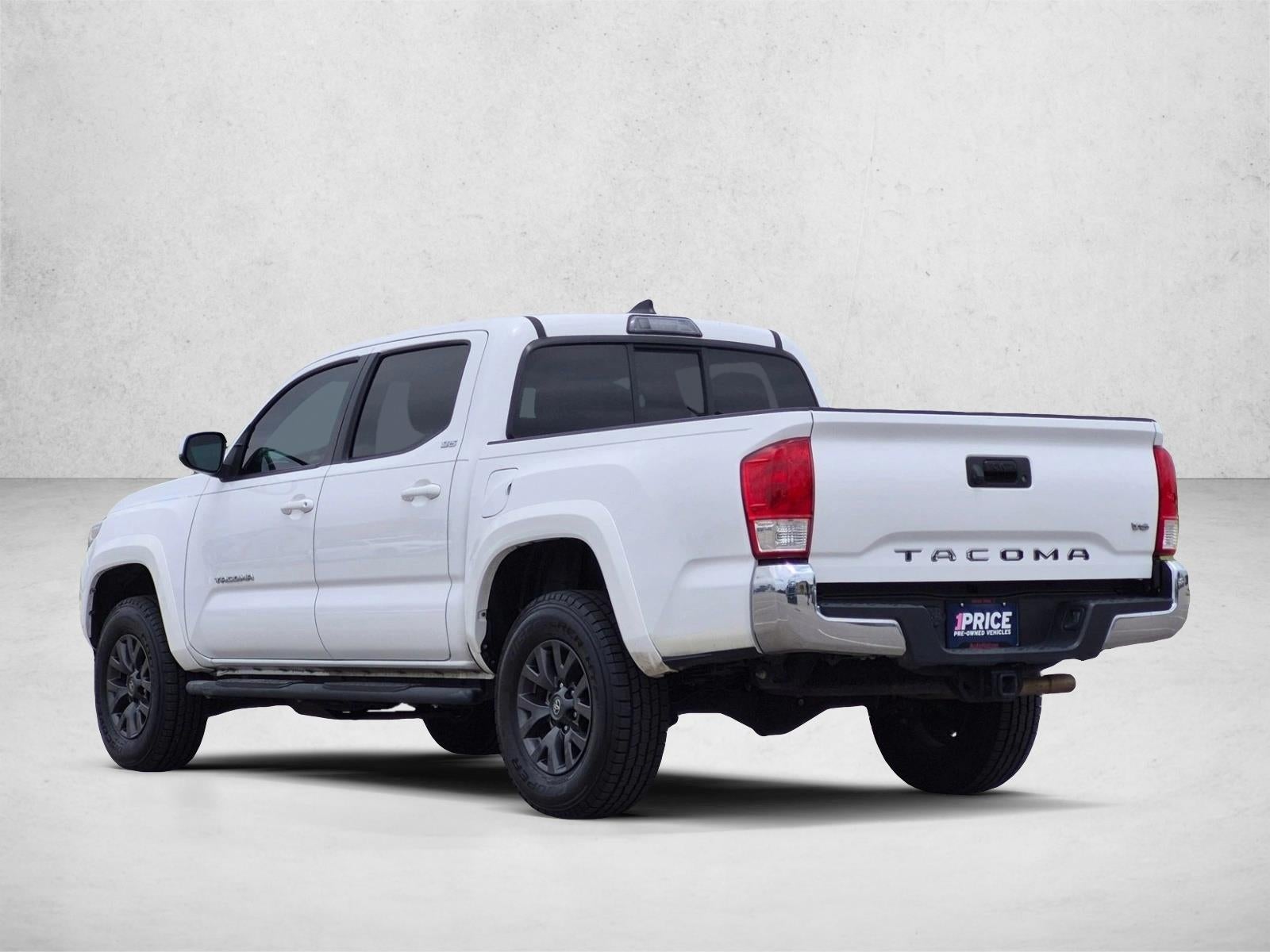 2017 Toyota Tacoma SR5 Double Cab 5' Bed V6 4x2 AT (GS)