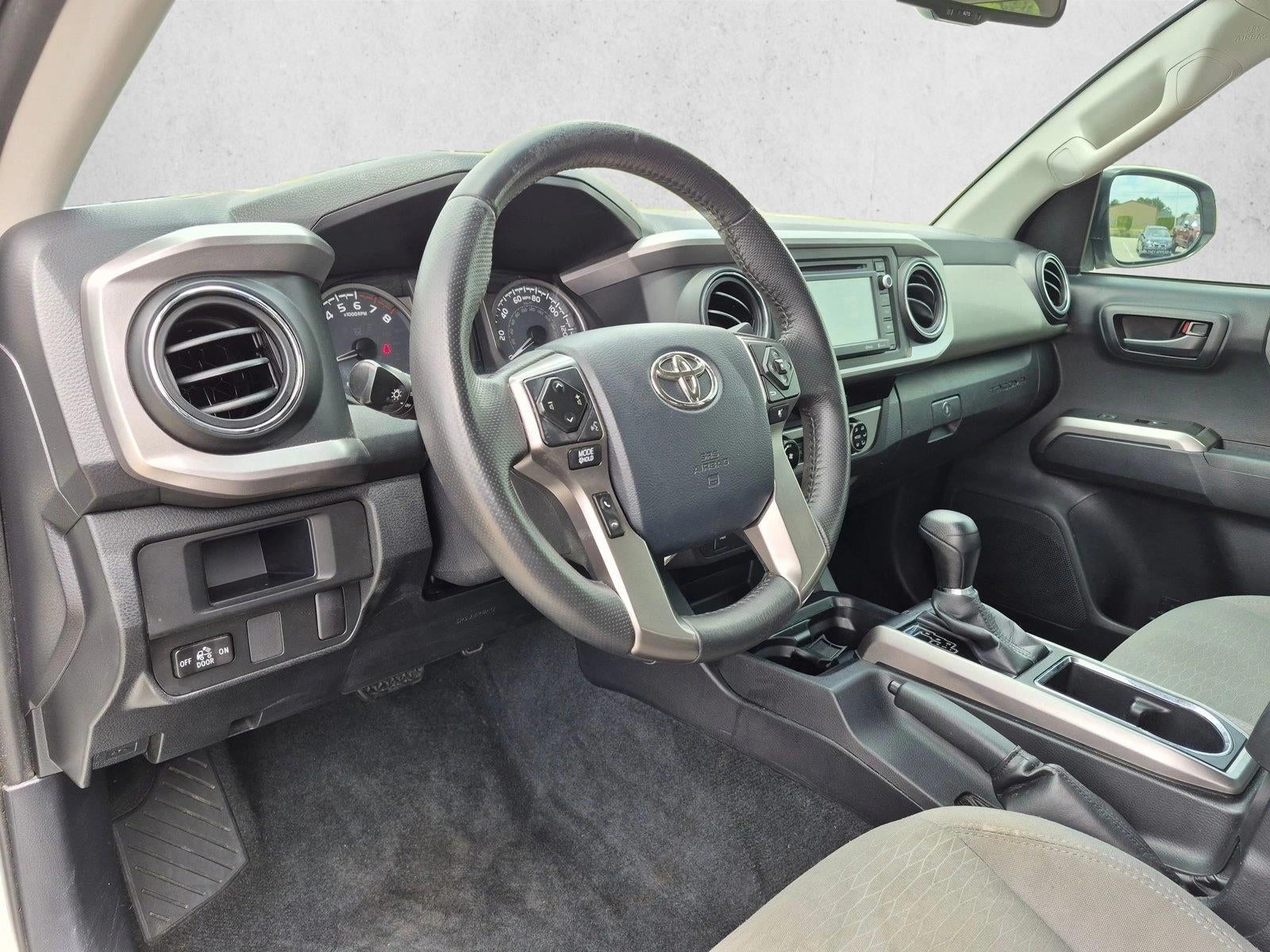 2017 Toyota Tacoma SR5 Double Cab 5' Bed V6 4x2 AT (GS)
