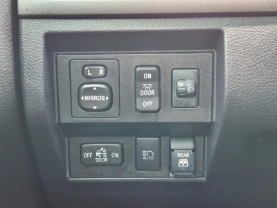 2021 Toyota Tundra 2WD 2WD SR5 CrewMax 5.5' Bed 5.7L (SE)