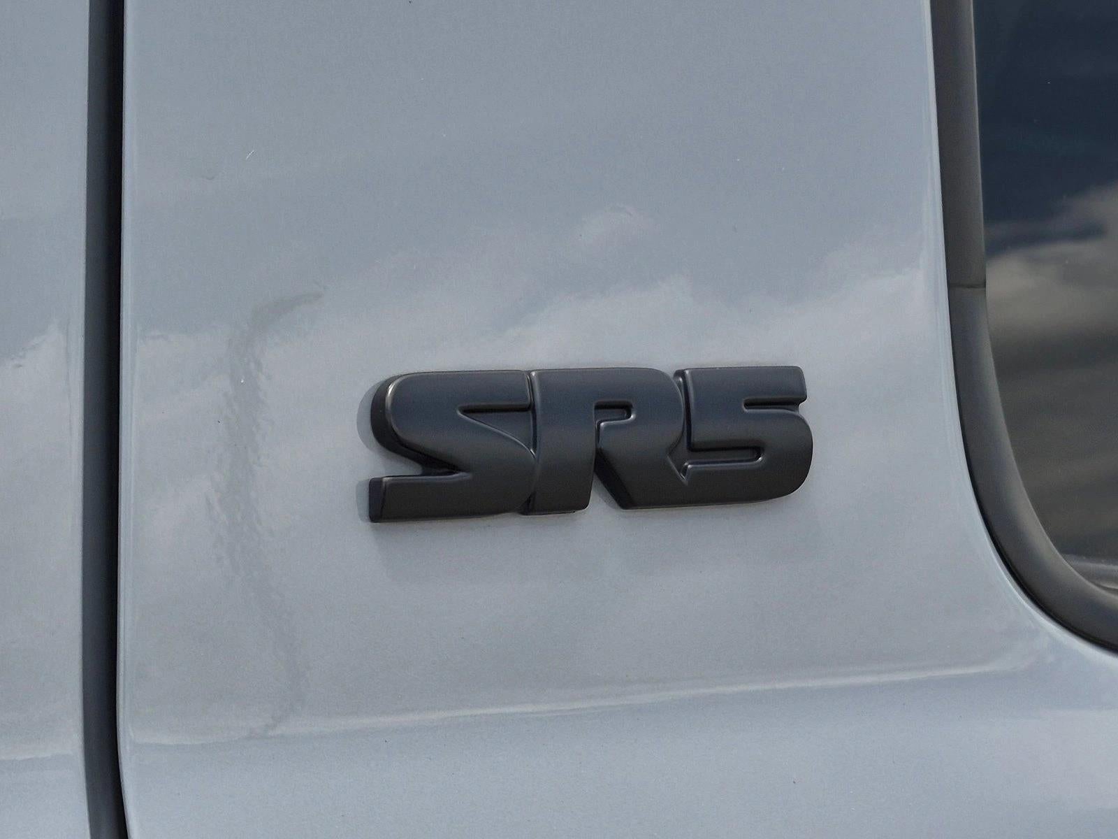 2021 Toyota Tundra 2WD 2WD SR5 CrewMax 5.5' Bed 5.7L (SE)