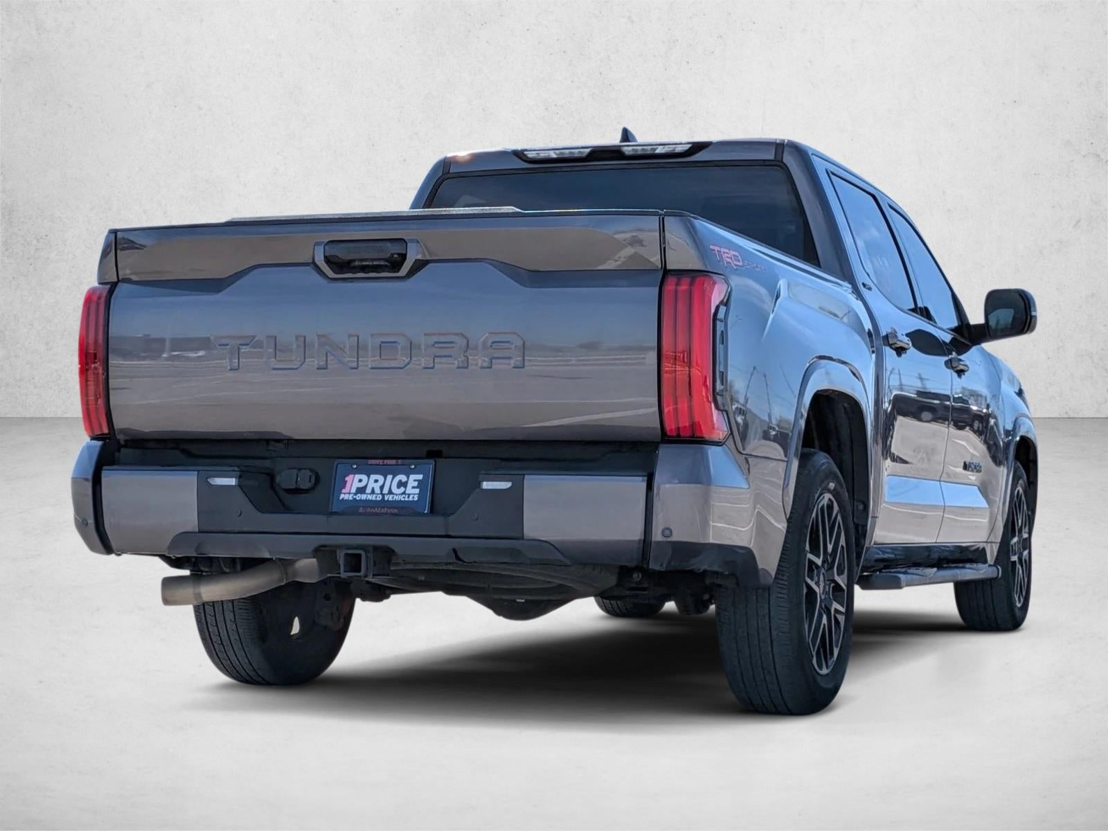 2022 Toyota Tundra 2WD 2WD SR5 CrewMax 5.5' Bed (SE)