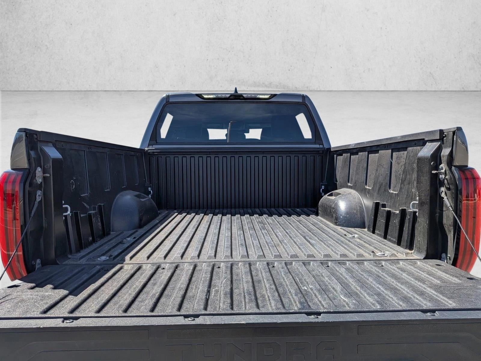 2022 Toyota Tundra 2WD 2WD SR5 CrewMax 5.5' Bed (SE)