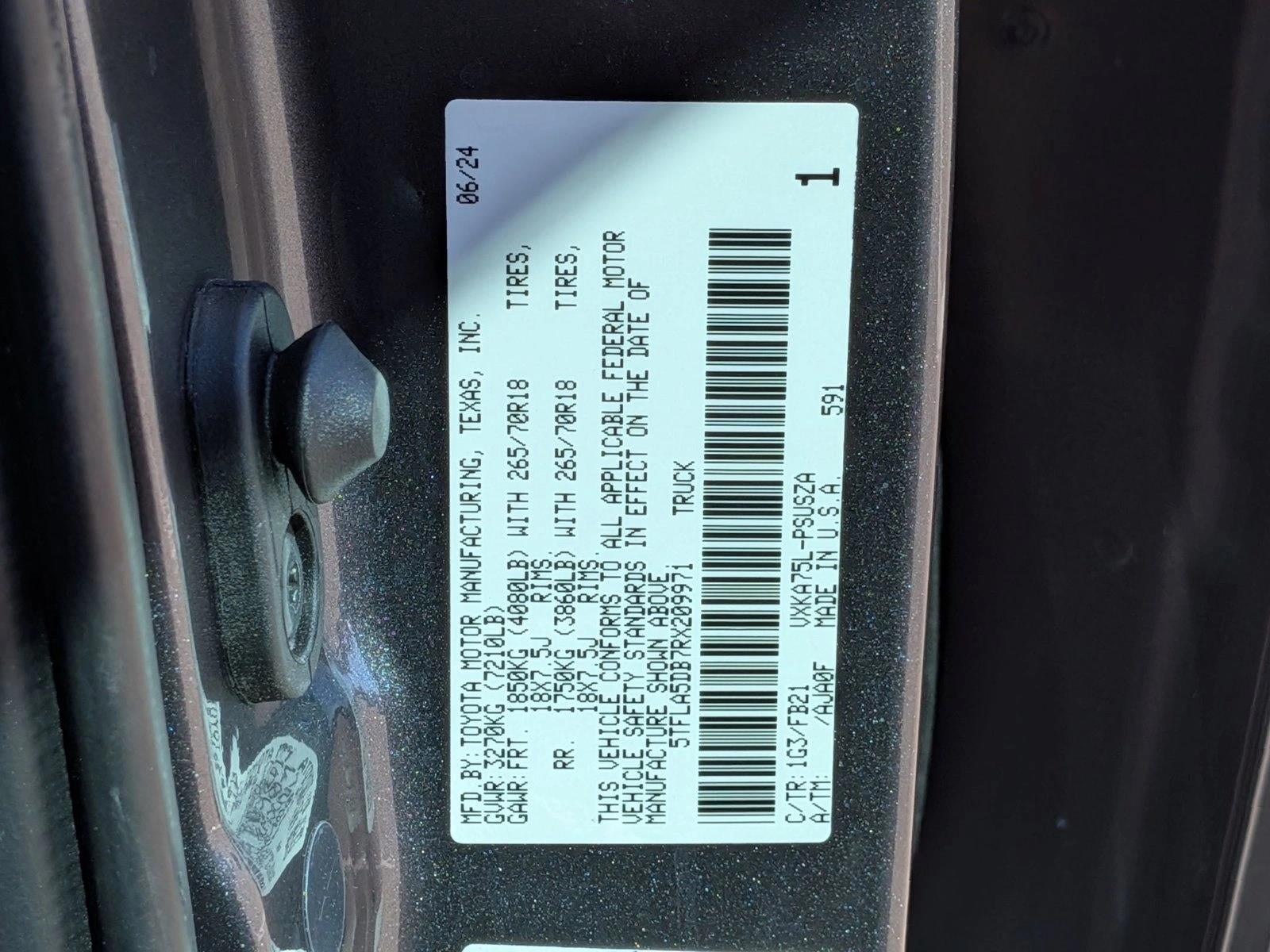 2024 Toyota Tundra 4WD 4WD SR5 CrewMax 5.5' Bed (Natl)