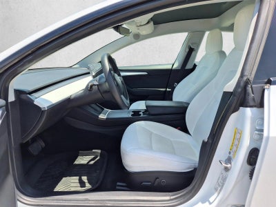 2021 Tesla Model 3 Standard Range Plus RWD