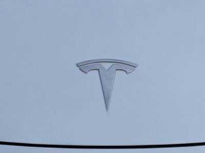 2023 Tesla Model 3 RWD