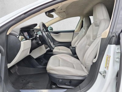 2016 Tesla Model S 4dr Sdn RWD 70 kWh Battery