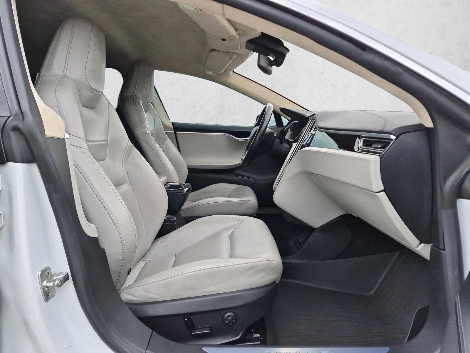 2016 Tesla Model S 4dr Sdn RWD 70 kWh Battery