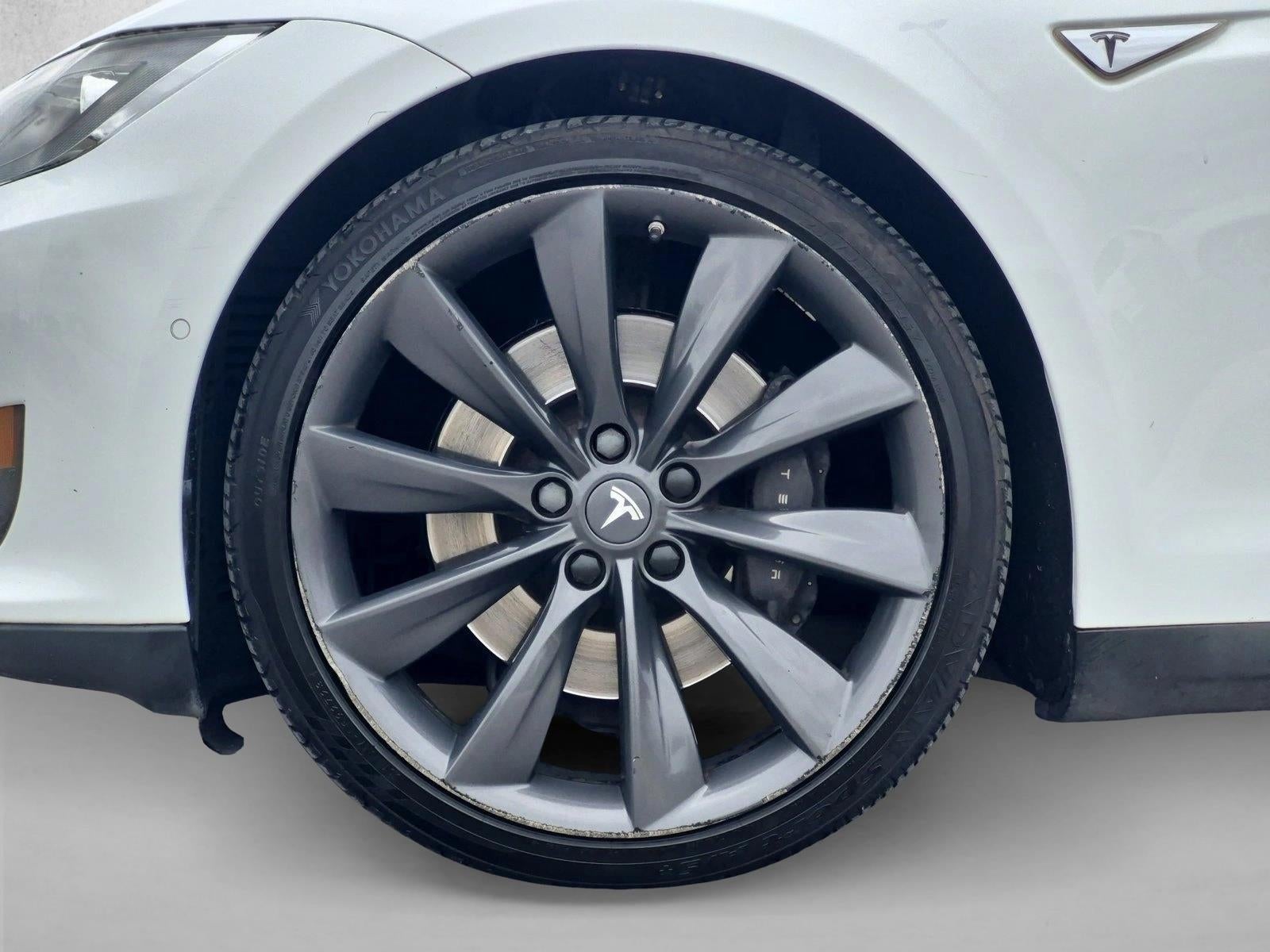 2016 Tesla Model S 4dr Sdn RWD 70 kWh Battery