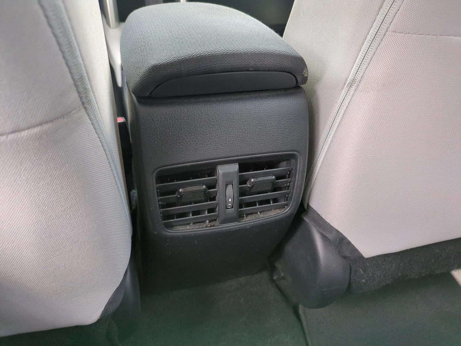 2023 Toyota Corolla Cross L 2WD (Natl)