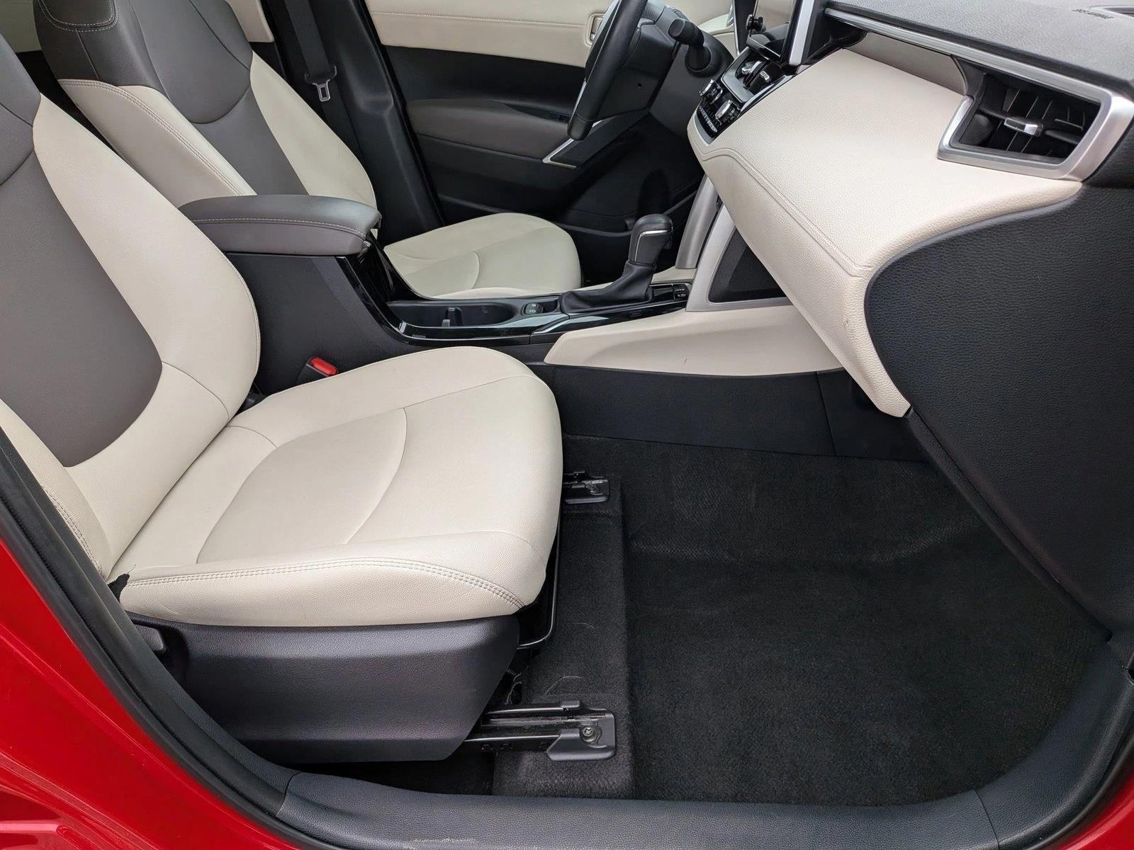 2024 Toyota Corolla Cross XLE 4WD (Natl)