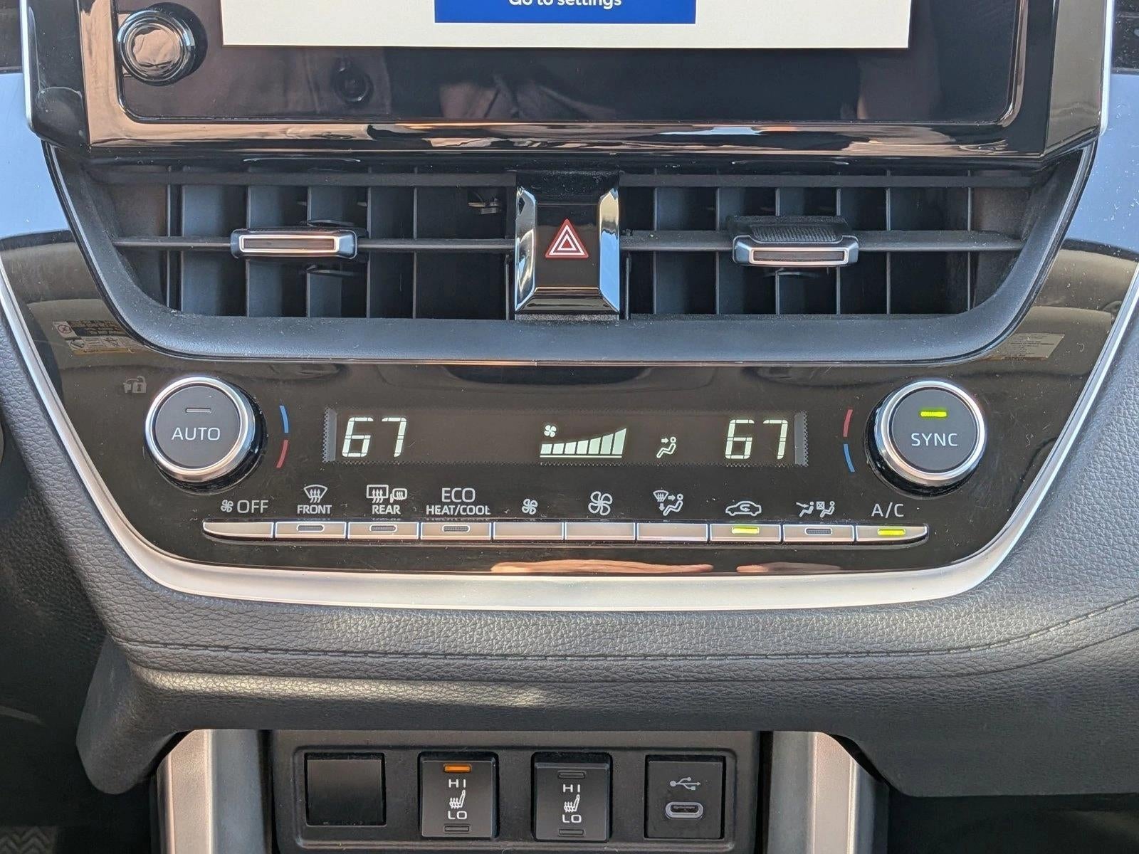 2024 Toyota Corolla Cross XLE 4WD (Natl)